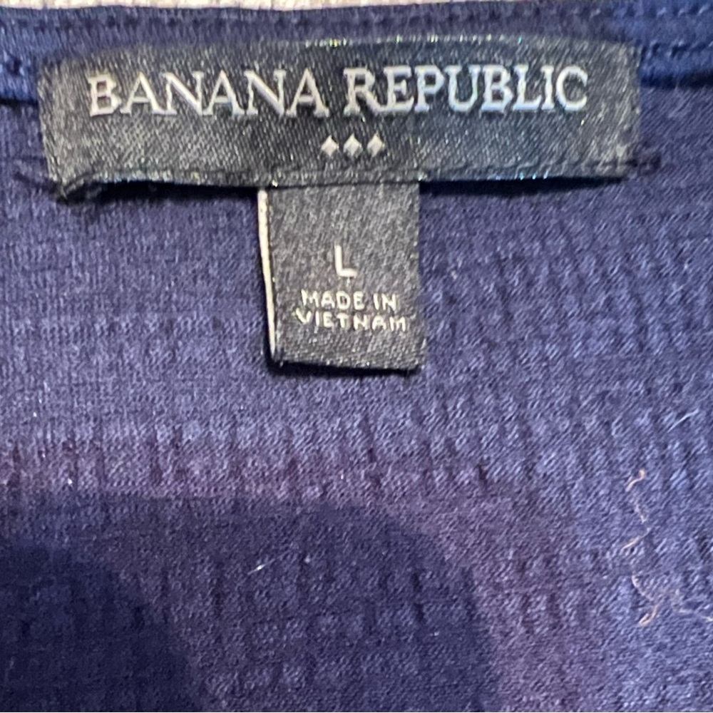 💙Banana Republic Navy Blue Sleeveless Top - Picture 3 of 4